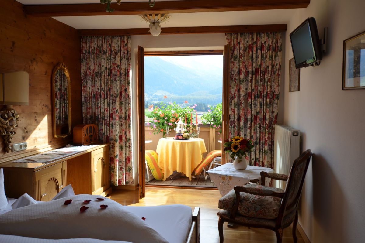 Einzelzimmer Wetterstein mit Doppelbett